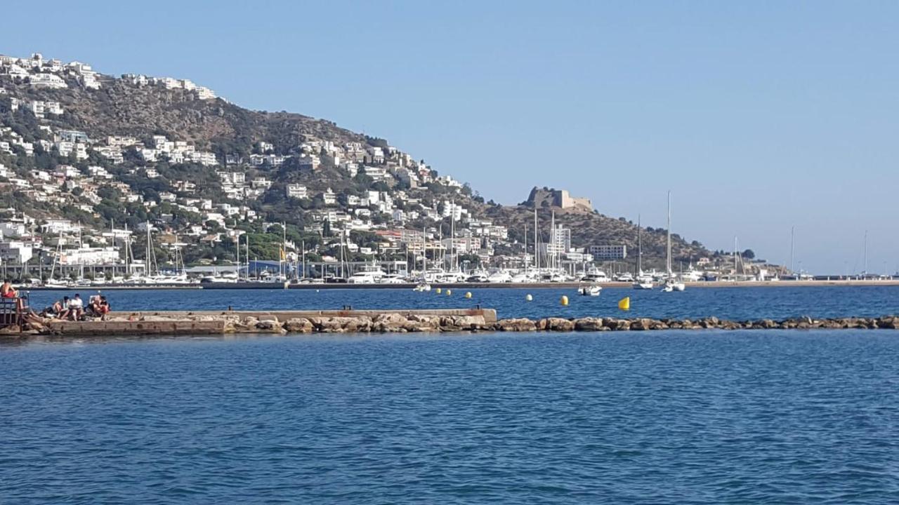 Precioso Apartamento A Menos De 100M De La Playa Roses Bagian luar foto